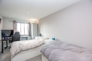 Bedroom- click for photo gallery